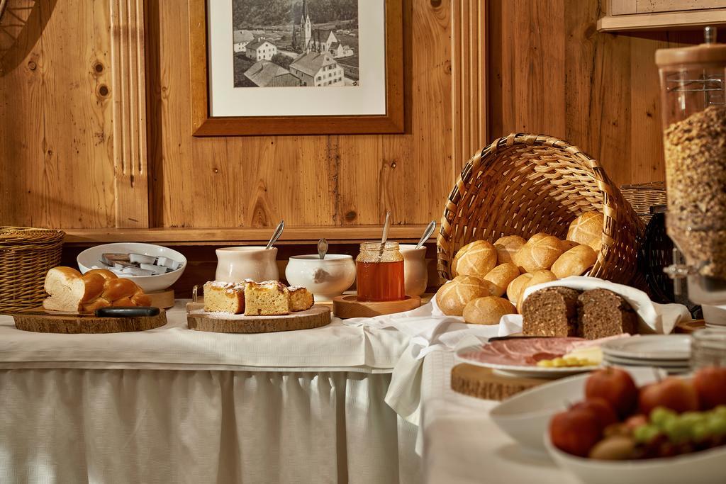 Posthotel Strengen Am Arlberg Ngoại thất bức ảnh