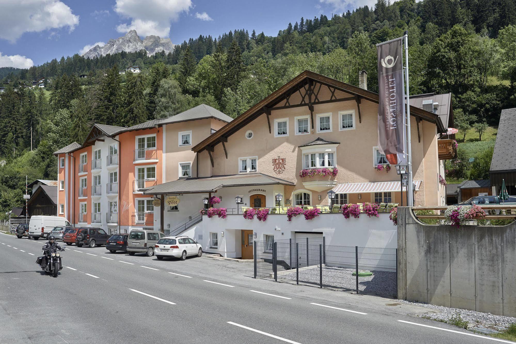 Posthotel Strengen Am Arlberg Ngoại thất bức ảnh