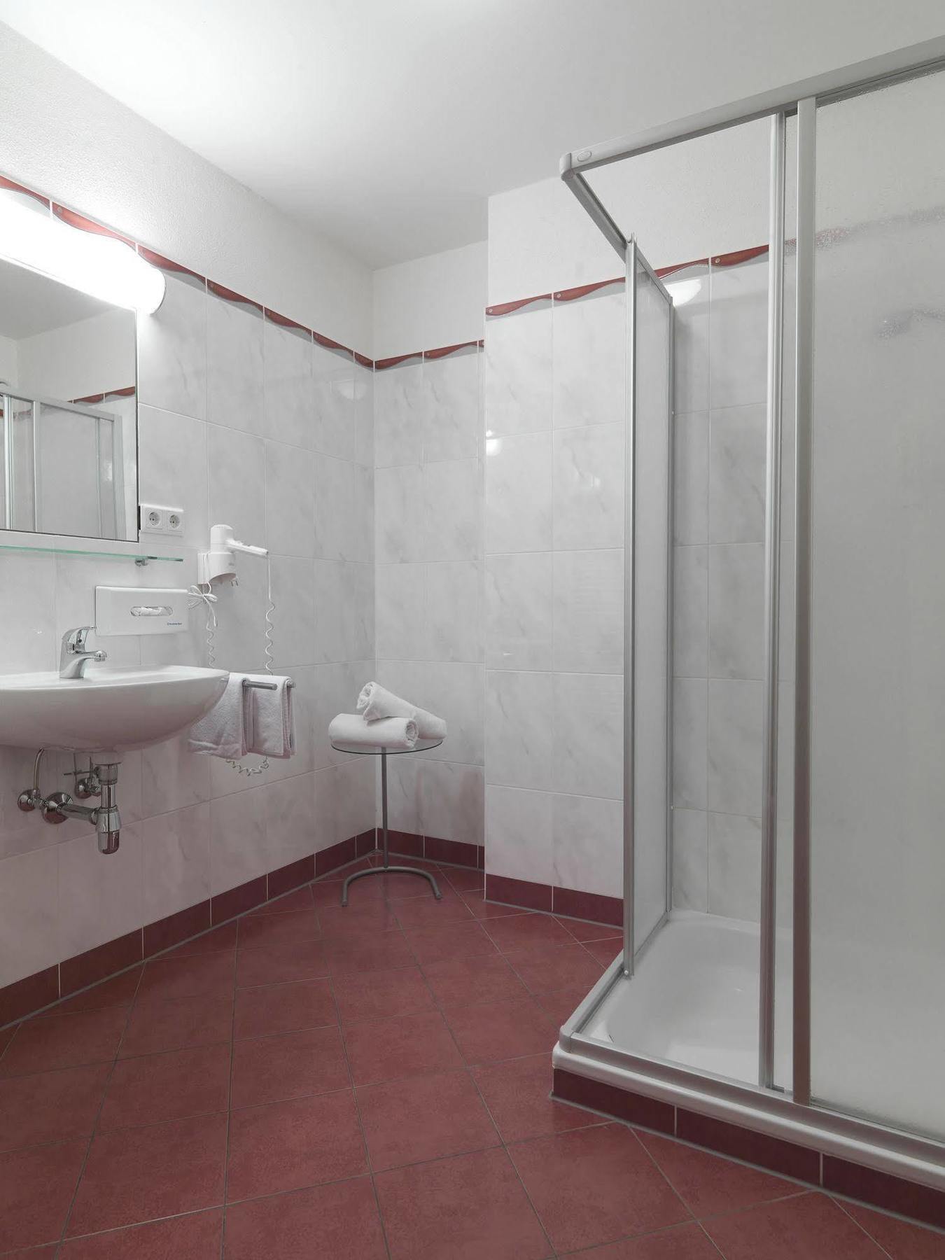 Posthotel Strengen Am Arlberg Ngoại thất bức ảnh